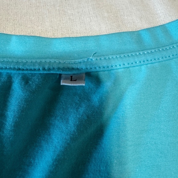 SHEIN Size Large Women's V-Neck Aqua T-Shirt - Picture 2 of 5